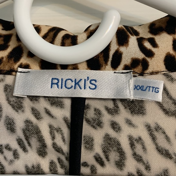Ricki’s Leopard Blazer - Picture 3 of 11